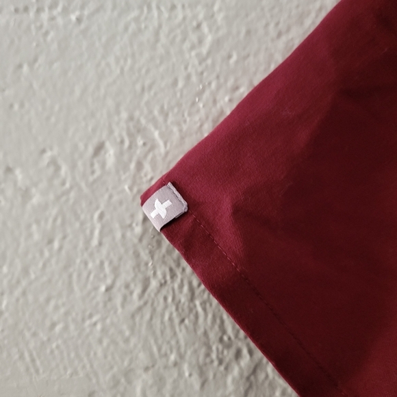 Figs Bundle Casma Three-Pocket Scrub Tops Medium - Picture 9 of 12